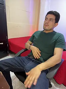 williamsmiiths16 online show from 6, 2, 2026