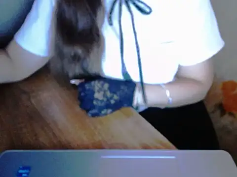 Snapshot of maian_love chatting on 19, 5, 2026 maian love online show from 19, 5, 2026