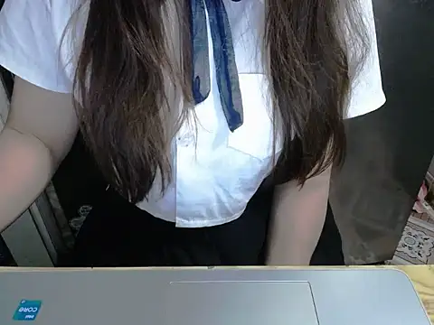 Snapshot of maian_love chatting on 28, 5, 2026 maian love online show from 28, 5, 2026