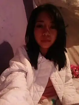 Snapshot of Honey_bun06 chatting on 16, 12, 2025 Honey bun06 online show from 16, 12, 2025