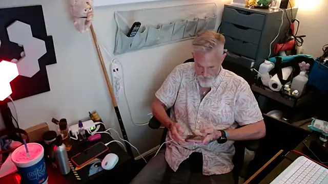 FeNyx Flayme online show from 17, 12, 2025