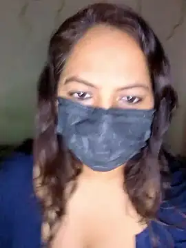 Snapshot of Beauty_bhabhi44 chatting on 16, 12, 2025 Beauty bhabhi44 online show from 16, 12, 2025