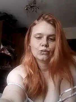 Moly Loves34 online show from 5, 12, 2025