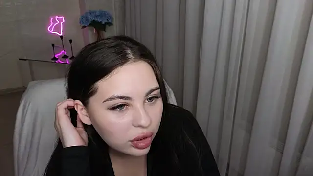 Snapshot of Deborah_lowe chatting on 3, 12, 2025 Deborah lowe online show from 3, 12, 2025