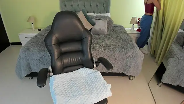 Celeste Rous   online show from 16, 12, 2025