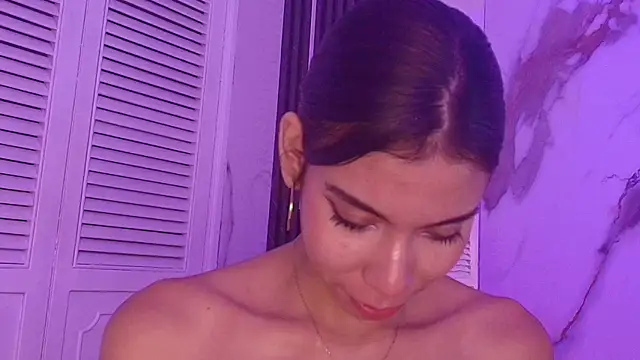 BellaHarpeer online show from 28, 3, 2026