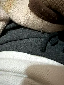 Snapshot of riballll9 chatting on 16, 12, 2025 riballll9 online show from 16, 12, 2025