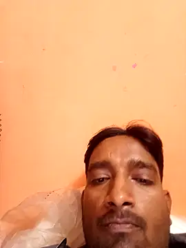 Snapshot of RahulPriya-1992 chatting on 4, 12, 2025 RahulPriya-1992 online show from 4, 12, 2025