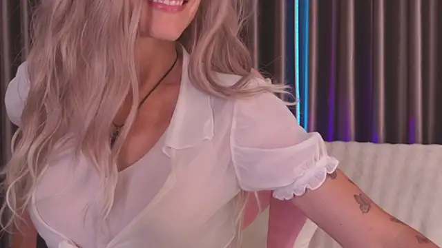 Snapshot of betty_xoxoo chatting on 26, 4, 2026 betty xoxoo online show from 26, 4, 2026