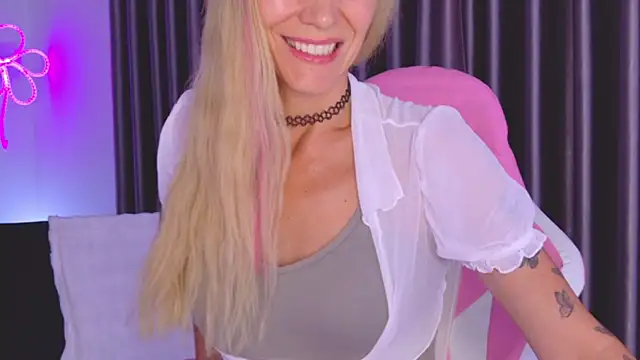 Snapshot of betty_xoxoo chatting on 28, 6, 2026 betty xoxoo online show from 28, 6, 2026