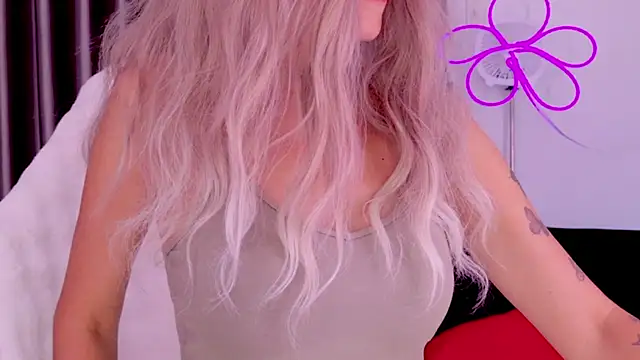 Snapshot of betty_xoxoo chatting on 1, 8, 2026 betty xoxoo online show from 1, 8, 2026