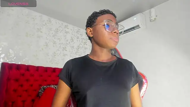 teylor lovee online show from 11, 2, 2026