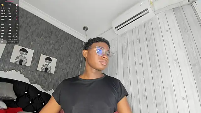 teylor lovee online show from 3, 3, 2026