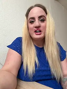 ScarletSaffire online show from 9, 4, 2026