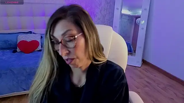 Scarlett 079 online show from 2, 6, 2026