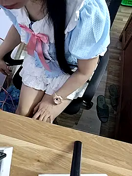  MyNa  online show from 5, 12, 2025