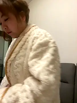 Snapshot of bibi347127 chatting on 22, 12, 2025 bibi347127 online show from 22, 12, 2025