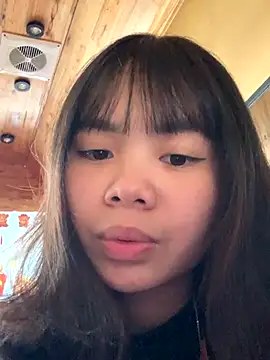 Snapshot of Mon_babyy chatting on 7, 1, 2026 Mon babyy online show from 7, 1, 2026