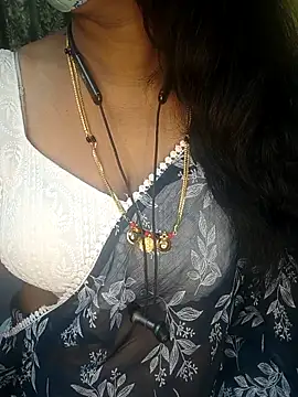 Preeti345 online show from 2, 2, 2026