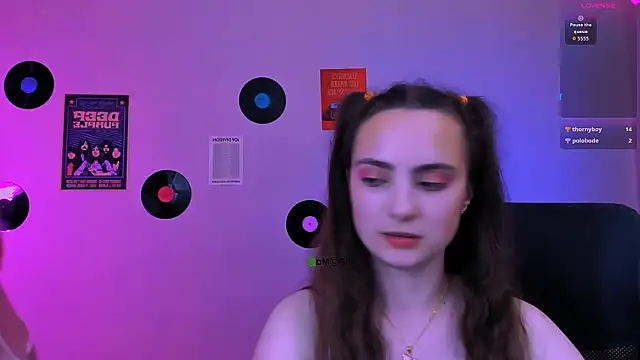 Snapshot of jenna_elayne chatting on 10, 5, 2026 jenna elayne online show from 10, 5, 2026