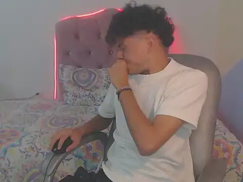 hot bunny777  online show from 6, 1, 2026