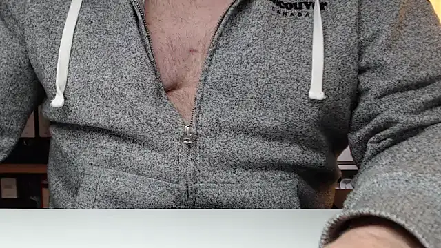 Snapshot of xm0rtix chatting on 19, 12, 2025 xm0rtix online show from 19, 12, 2025