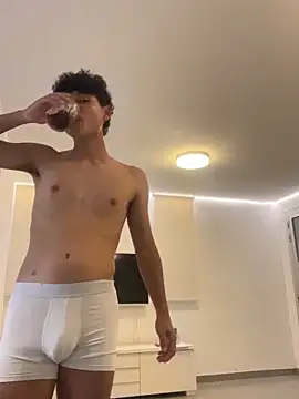 OnlyTyroone online show from 7, 4, 2026