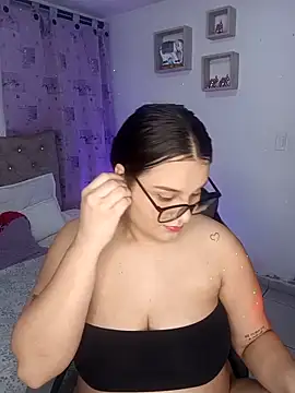 Valeriaa 21 online show from 1, 3, 2026