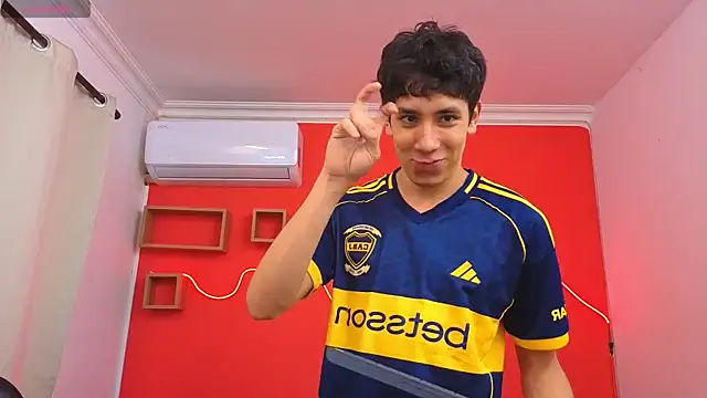 Neo Twink online show from 17, 4, 2026