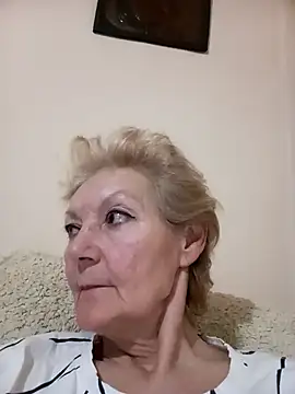 Snapshot of Calypso-Loove chatting on 5, 1, 2026 Calypso-Loove online show from 5, 1, 2026