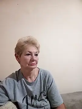 Snapshot of Calypso-Loove chatting on 2, 2, 2026 Calypso-Loove online show from 2, 2, 2026