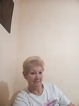 Snapshot of Calypso-Loove chatting on 3, 2, 2026 Calypso-Loove online show from 3, 2, 2026