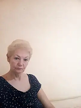 Snapshot of Calypso-Loove chatting on 5, 4, 2026 Calypso-Loove online show from 5, 4, 2026