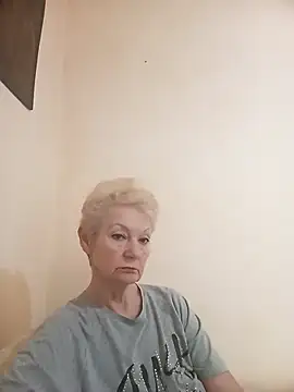 Snapshot of Calypso-Loove chatting on 9, 4, 2026 Calypso-Loove online show from 9, 4, 2026