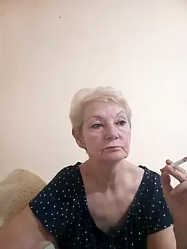 Snapshot of Calypso-Loove chatting on 11, 4, 2026 Calypso-Loove online show from 11, 4, 2026