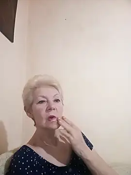 Snapshot of Calypso-Loove chatting on 13, 4, 2026 Calypso-Loove online show from 13, 4, 2026