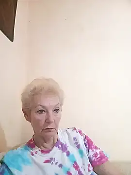 Snapshot of Calypso-Loove chatting on 15, 4, 2026 Calypso-Loove online show from 15, 4, 2026