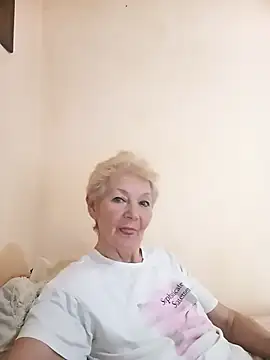 Snapshot of Calypso-Loove chatting on 16, 4, 2026 Calypso-Loove online show from 16, 4, 2026