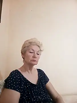 Snapshot of Calypso-Loove chatting on 2, 5, 2026 Calypso-Loove online show from 2, 5, 2026