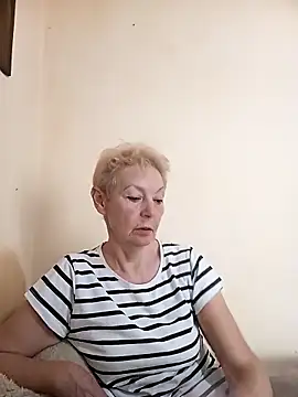 Snapshot of Calypso-Loove chatting on 25, 5, 2026 Calypso-Loove online show from 25, 5, 2026