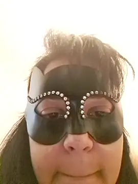 h4cPaolaMascherata online show from 17, 4, 2026