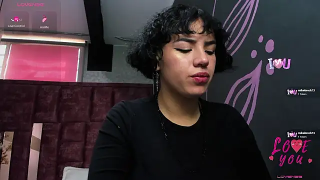 Kiara Fox   online show from 21, 2, 2026