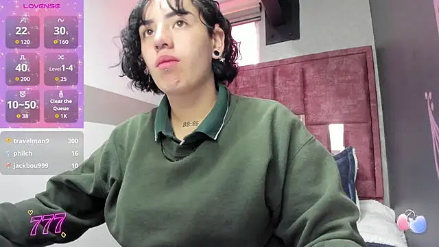 Snapshot of Kiara_Fox__ chatting on 20, 4, 2026 Kiara Fox online show from 20, 4, 2026