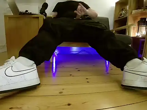 Snapshot of jonas_camboy chatting on 16, 12, 2025 jonas camboy online show from 16, 12, 2025