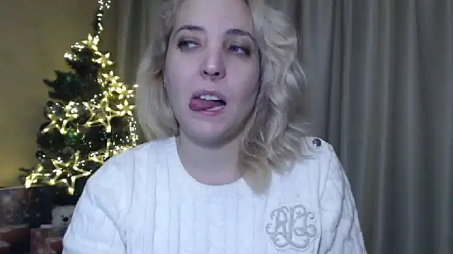 Snapshot of sweetpussy chatting on 1, 1, 2025 sweetpussy online show from 1, 1, 2025