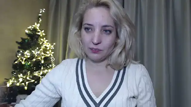 Snapshot of sweetpussy chatting on 3, 1, 2025 sweetpussy online show from 3, 1, 2025
