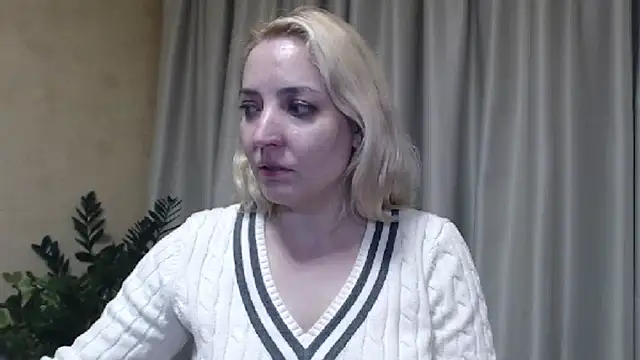 Snapshot of sweetpussy chatting on 15, 1, 2025 sweetpussy online show from 15, 1, 2025
