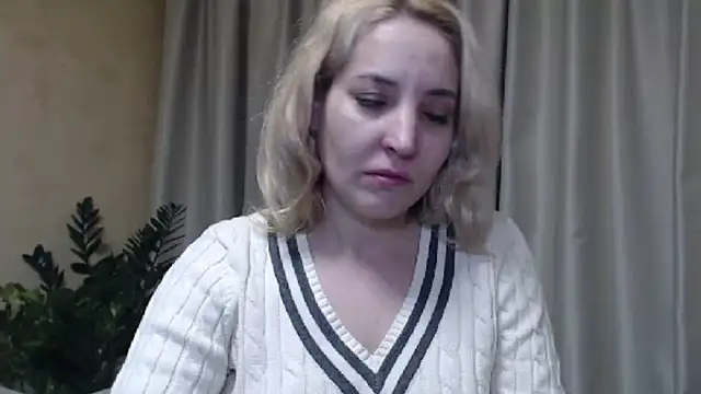 Snapshot of sweetpussy chatting on 23, 1, 2025 sweetpussy online show from 23, 1, 2025