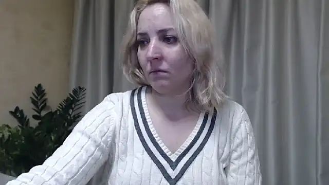 Snapshot of sweetpussy chatting on 23, 1, 2025 sweetpussy online show from 23, 1, 2025