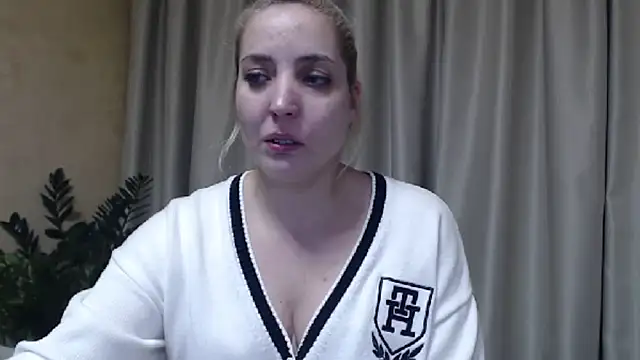 Snapshot of sweetpussy chatting on 29, 1, 2025 sweetpussy online show from 29, 1, 2025